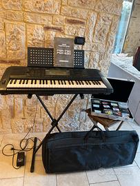 Tastiera Yamaha PSR 730