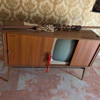 mobile TV + vinile Philips 
