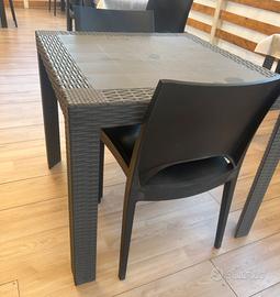 Arredo completo da esterno - 10 tavoli + 35 sedie