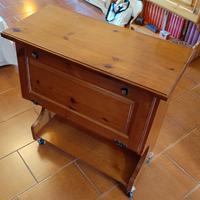 mobile in pino con apertura a ribalta