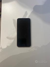 Telefono IPhone SE