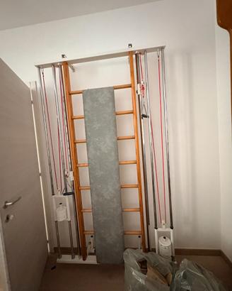 Attrezzatura palestra e studio fisioterapico