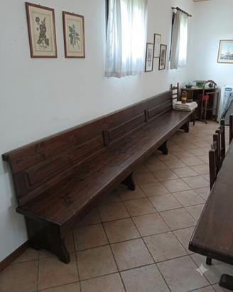 Tavolo,panca e sedie