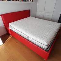letto matrimoniale con materasso Memory di altezzq
