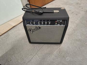 Amplificatori Fender 38 W