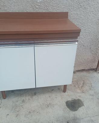 Mobiletto da cucina. Solo ritiro in zona.