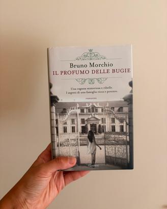 Il profumo delle bugie libro.