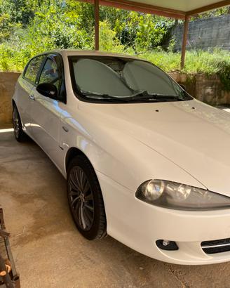 Alfa romeo 147 jtdm CNC unico proprietario
