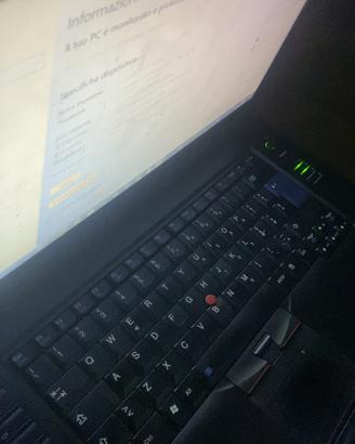 Lenovo ThinkPad – Intel i3, 8 GB RAM, batteria nuo