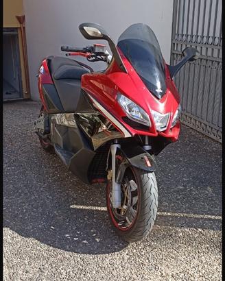 Aprilia srv 850