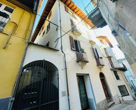 3 LOCALI A LANZO TORINESE