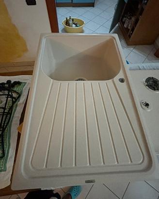 Lavandino Cucina e rubinetto incluso Plados