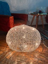 Grande lampada design da terra in fil di ferro