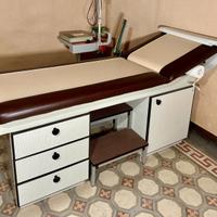 Lettino in pelle studio medico fisioterapia Prato