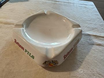 POSACENERE PUBBLICITARIO