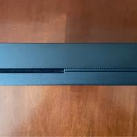 Xbox one X + Kit play and charge