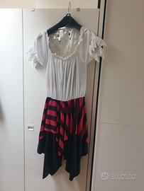 Vestita da PIRATESSA per CARNEVALE