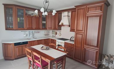 Cucina in noce