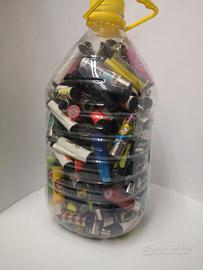 Cinque litri di accendini non più funzionanti