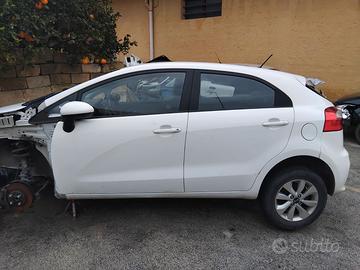 kia rio 2016 incidentata motore perfetto