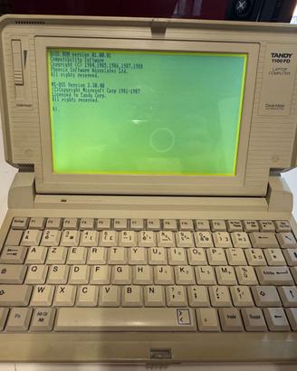 Tandy 1100FD Vintage Laptop MS-DOS 3.30 - Funziona