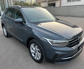 Volkswagen Tiguan 2.0 tdi Life 4motion 150cv DSG L