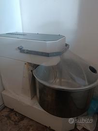 impastatrice professionale per pizzeria 