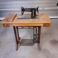 macchina da cucire necchi