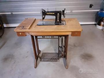 macchina da cucire necchi