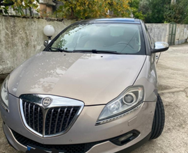 Lancia delta 1.9 twinturbo executive
