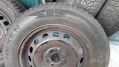gomme da neve con cerchio 165/70R14  modello punto