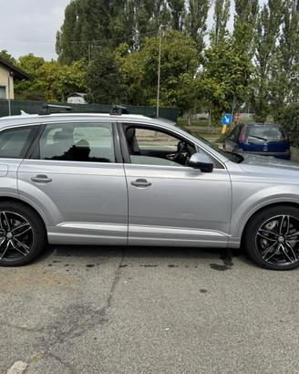Q7 etron 3000 TDI quattro