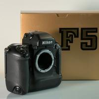 Nikon F5 body