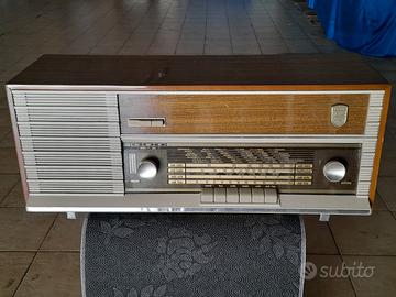radio d'epoca anno 60 marca Marelli