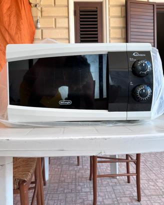 Microonde delonghi