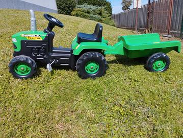 Trattore a pedali con rimorchio, verde