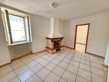 2 CAMERE CON CANTINA + poss.garage