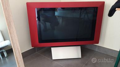 B&O BeoVision 3-32 | TV tubo catodico con Dolby