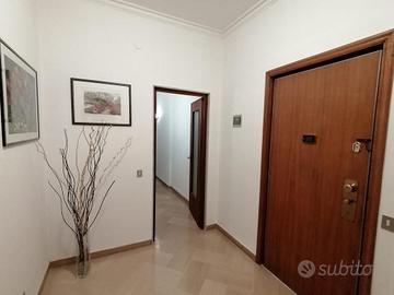 Ampia camera singola Via Calefati dal 1 marzo