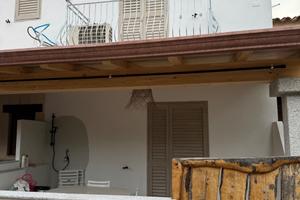 La casetta bianca in centro