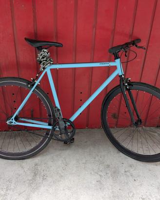 Bicicletta scatto fisso