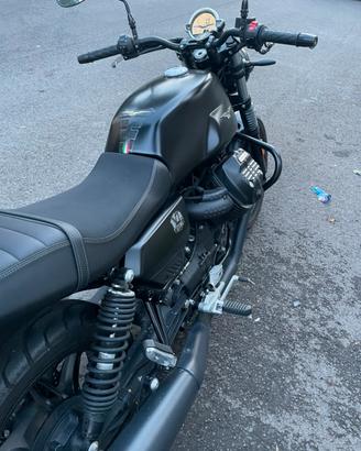 Moto guzzi V7 stone IV 850