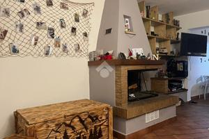 CASA SEMINDIPENDENTE A AMELIA