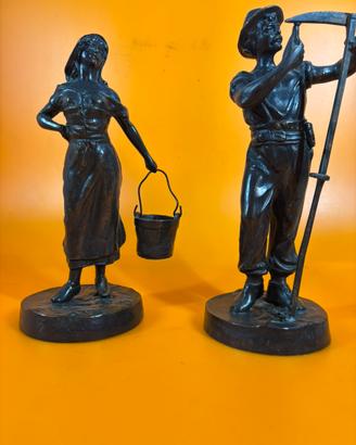 Coppia di scultire