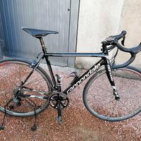 bici da strada marca Cannondale tgl. M