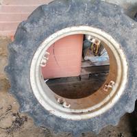 Ruote posteriori trattrice fiat 250 piccola