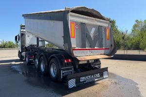 Semirimorchio vasca minerva 10 gomme in ferro