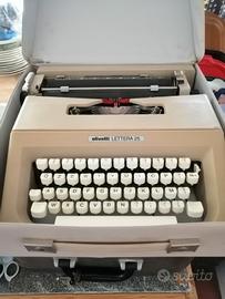 macchina da scrivere lettera 25