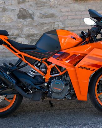KTM RC390