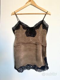 Amazing Zara satin lace top